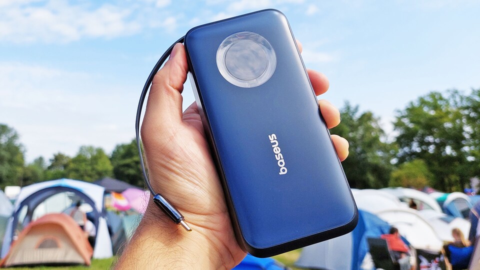 Im Camp hatte ich zwar keinen Stromanschluss, aber die Baseus EnerCore Powerbank hat mich stets versorgt!