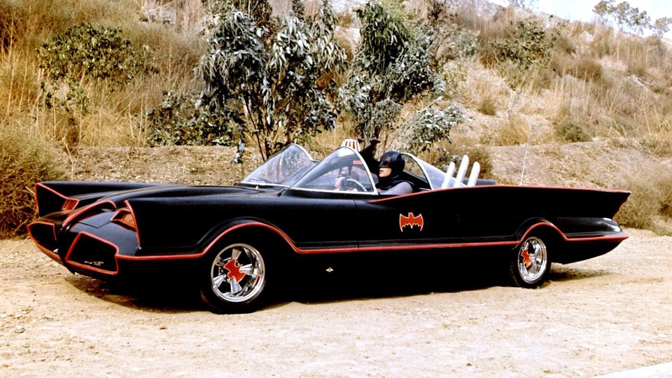 Das legendäre Batmobil aus der klassischen Serie mit Adam West als Batman aus den 60er Jahren.