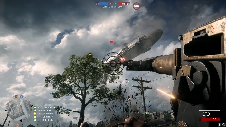 Teamwork ist in Battlefield 1 einfach Pflicht. Den Zeppelin erledigen wir nur, wenn Spieler Flak-Geschütze bemannen und ihn mit Jagdflugzeugen angreifen. 