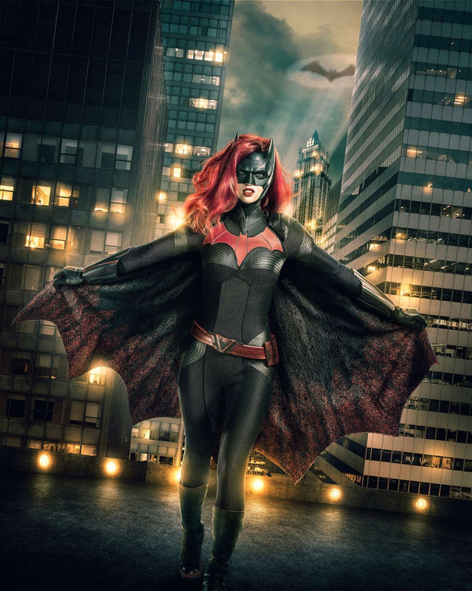 Und so sieht Ruby Rose als neue Superheldin Batwoman aus - im coolen Comic-Book-Stil.