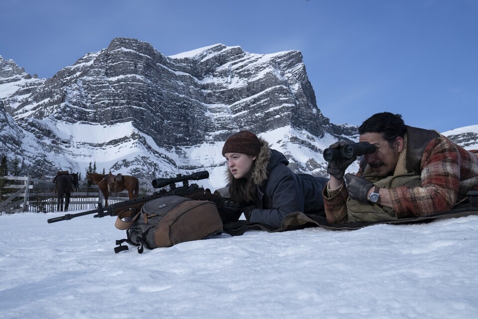 Ellie und Tommy haben den Weitblick und können doch nicht sehen, was auf sie zukommt. (Quelle: Sony Pictures Television)