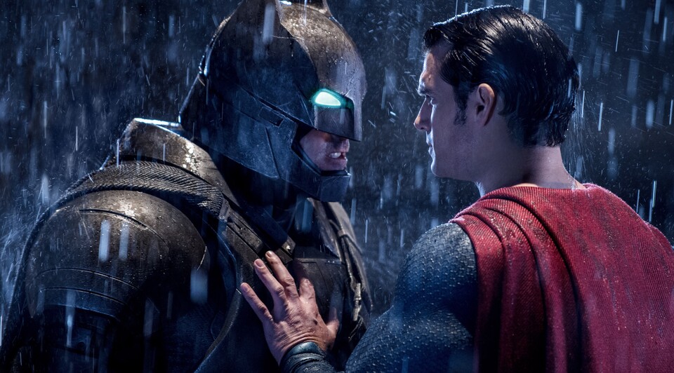 Ben Affleck ist offiziell als Batman aus dem DCEU ausgestiegen – doch wie steht es um Henry Cavill als Superman?