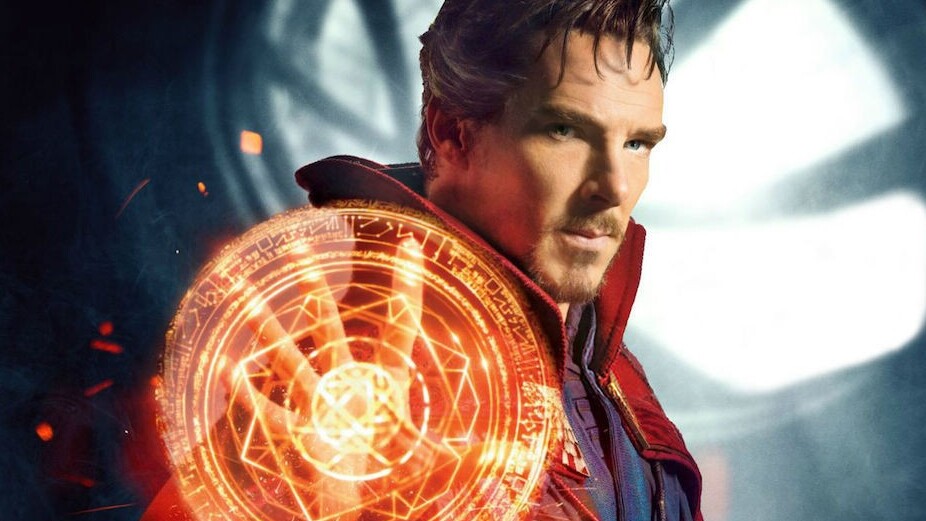 Stephens ikonischer, roter Umhang führt ein Eigenleben, denn er hat seinen eigenen Willen und eigenständiges Bewusstsein. Bildquelle: Marvel StudiosDisney