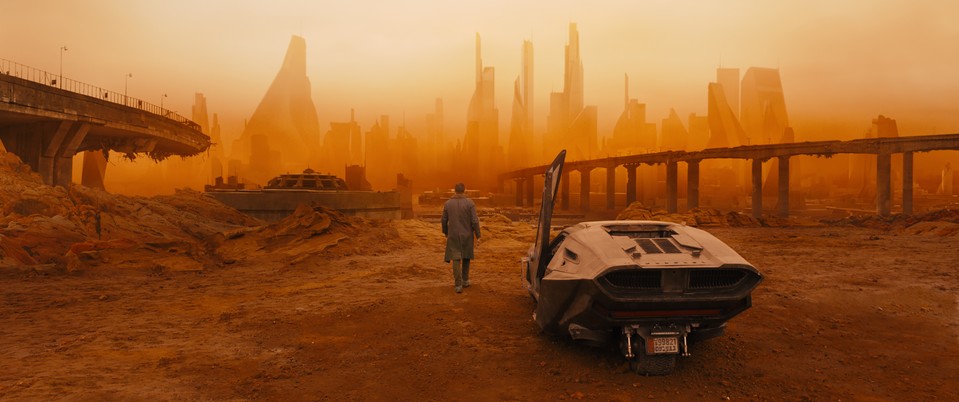 Bildgewaltige Orte und bedeutungsschwangere Symbole: In Blade Runner ist scheinbar keine Szene zufällig oder beliebig.