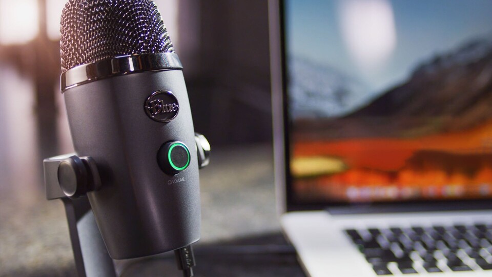 Das Mikrofon findet immer einen Platz und lässt euch richtig professionell klingen.