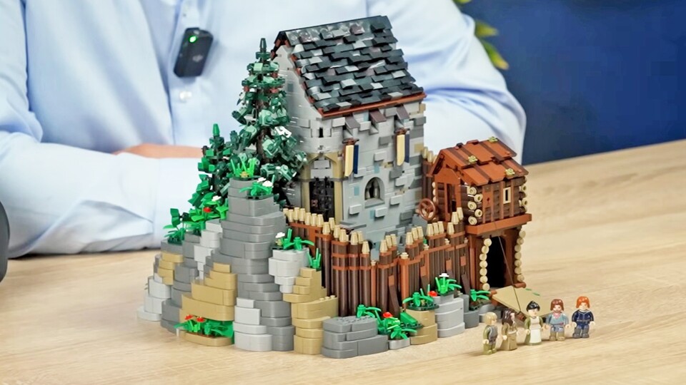 Auf den ersten Blick merkt man gar nicht, dass diese Burg aus anderen Steinen besteht.