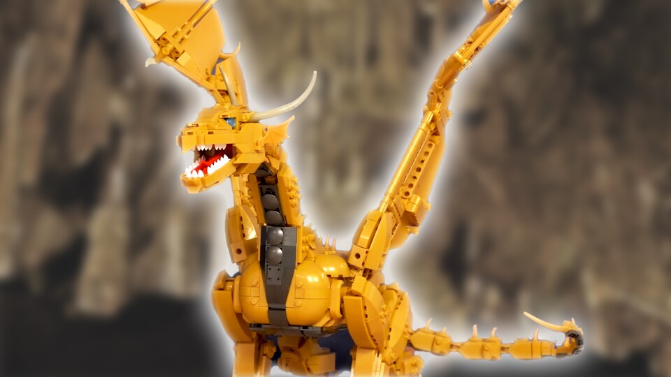 Majestätisch spannt der Kaiserdrache von BlueBrixx seine Schwingen.