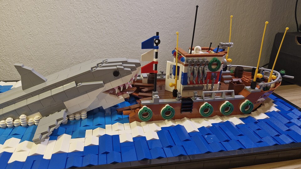 BlueBrixx Hai Angriff Steuerbord