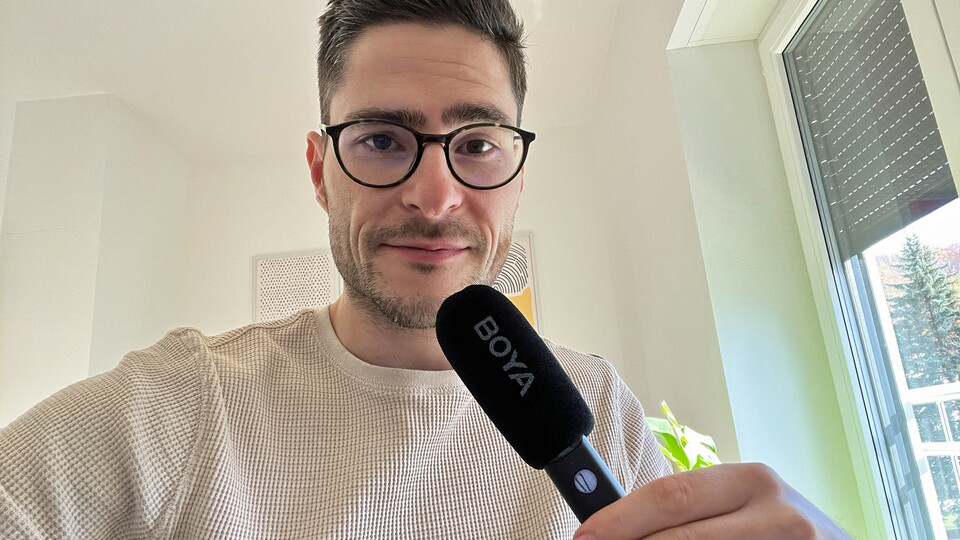 Das Ladecase dient auch als Handgriff.