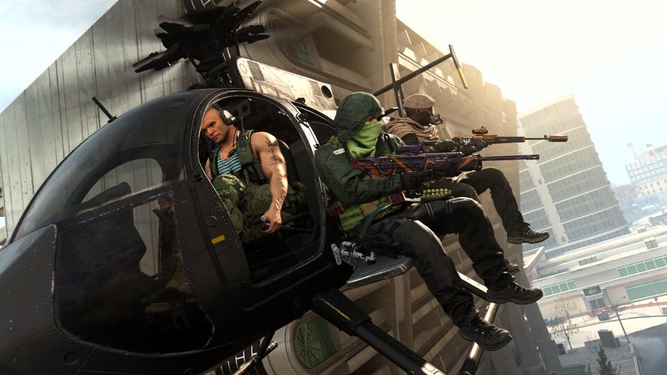 Auch im Helikopter von Call of Duty: Warzone gilt: Aufpassen, was von oben kommt.