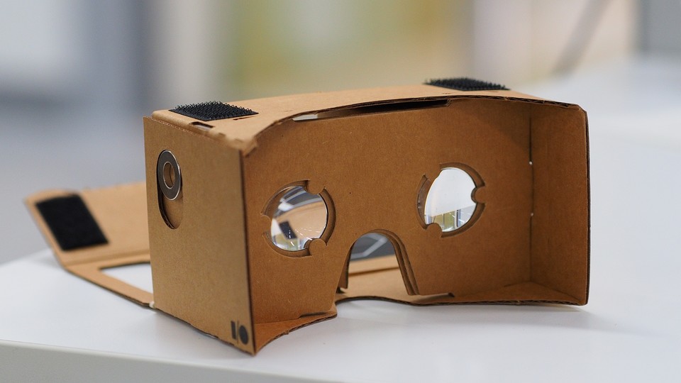 Nach Cardboard VR wird Google angebliich auf der I/O 2016 ein eigenständiges Headset namens Android VR vorstellen.