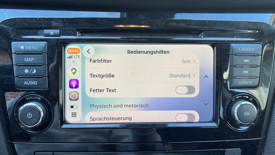 Die Bedienungshilfen erleichtern auch im Auto die Steuerung. (Bildquelle: GameStar Tech)