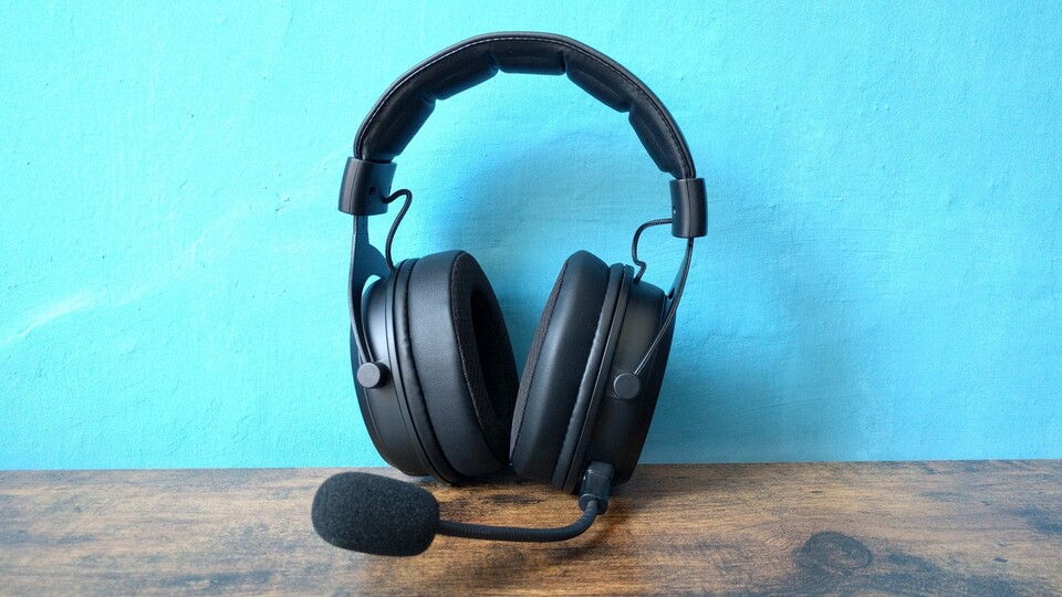 Das Cherry Xtrfy H3 Wireless kann bei manchen langjährigen Spielerinnen und Spielern wegen seines Designs durchaus Nostalgie wecken. (Bildquelle: Nele WobkerGameStar Tech)