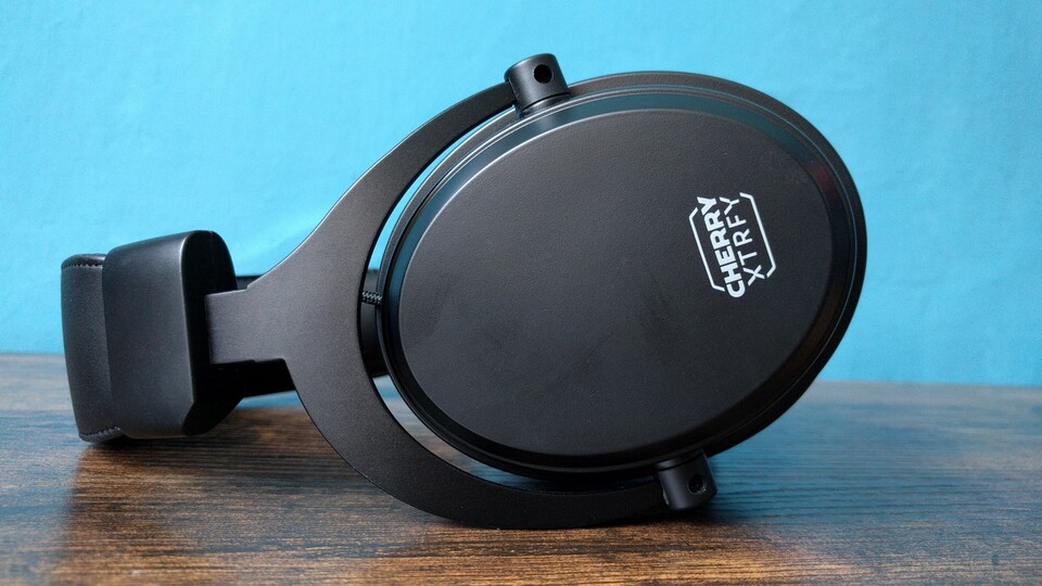 Wem eine klare, matte Optik gefällt, wird das Cherry Xtrfy H3 Wireless mögen. (Bildquelle: Nele WobkerGameStar Tech)