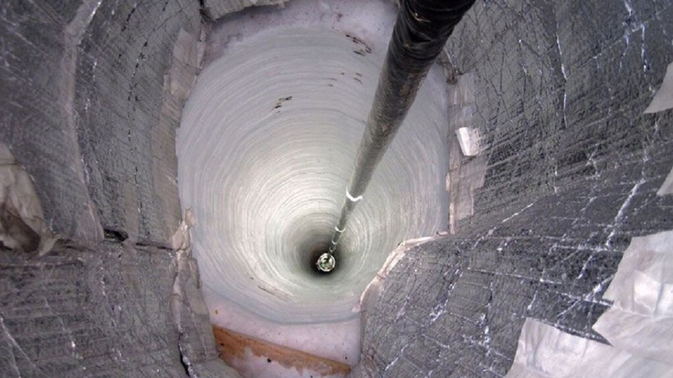 Probably has a good echo: China's deepest hole.  (Source: Xataka)