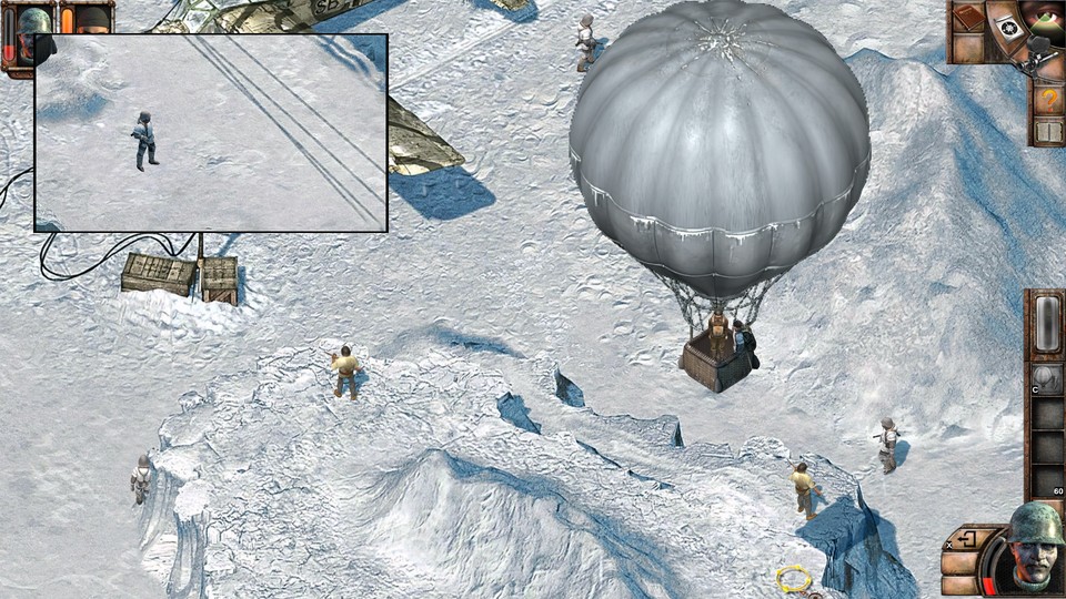 In der Arktis: Die Deutschen schauen stur auf Augenhöhe und übersehen unsere Ballonfahrer. Aber Vorsicht: Ohne Winter-Outfit erfrieren die Agenten ruckzuck!