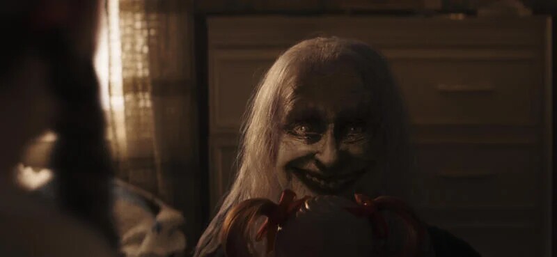 Für den Horroraspekt verlässt sich The Conjuring 4 fast ausschließlich auf Jump Scares. Bildquelle: Warner Bros.