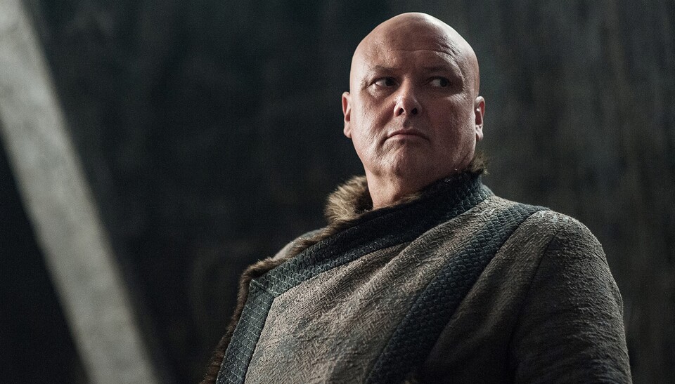 Fans möchten wissen, was sich unter der Robe von Varys versteckt.