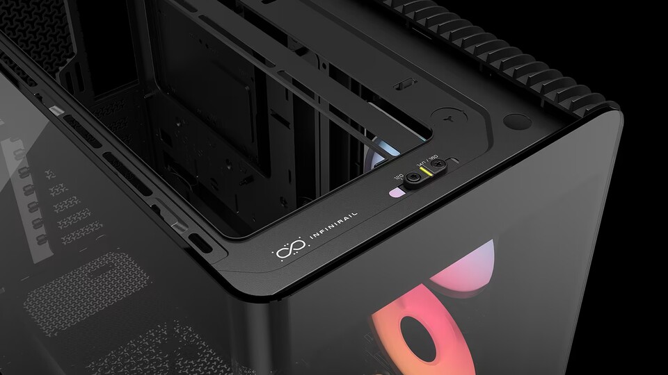 Schrauben lockern und Halterung verschieben: 360 oder 280 Lüfterkombinationen sind mit InfiniRail kein Problem!