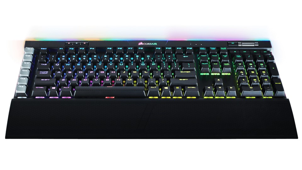 Das Corsair K95 RGB Platinum Gaming-Keyboard bietet eine sehr gute Ausstattung.