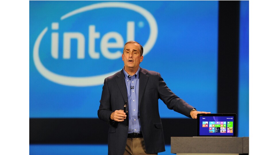 Intel : Wie wichtig Intel der mobile Bereich ist, haben diverse Präsentation auf der CES 2014 in Las Vegas deutlich gemacht. Hier ist das Transformer Book Duet von Asus zu sehen, auf dem sowohl Android als auch Windows 8.1 läuft.