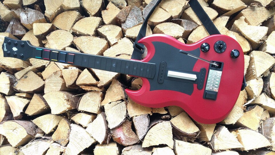 Die Gibson SG Cherry 20th Anniversary Edition ist die neuste Gitarre in meiner Sammlung. (Bildquelle: Nele WobkerGameStar Tech)
