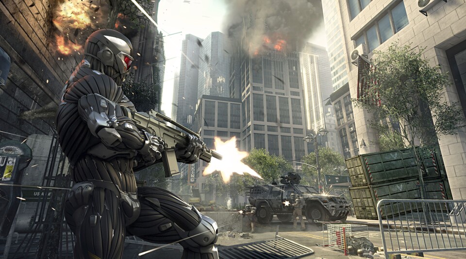 In Crysis 2 sind’s abermals nicht nur die Aliens, die dem Mann im Nano-Suit das Leben schwer machen. Statt Nordkoreanern ballern nun die Söldner einer mysteriösen Organisation auf den Helden.