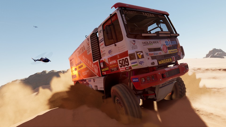 Dakar Desert Rally: Im Gameplay-Trailer rast ihr mit Autos, Trucks und Motorrädern durch die Wüste