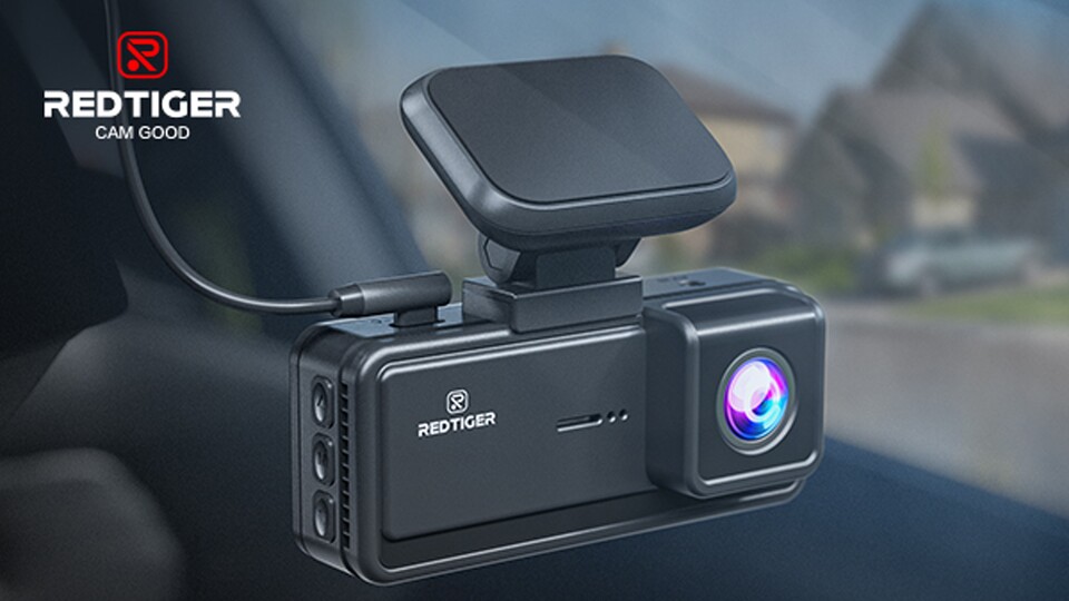 Die Kamera zeichnet vorne mit einem 170 Grad Weitwinkel aus. So habt ihr wirklich jedes erdenkliche Detail im Blick.