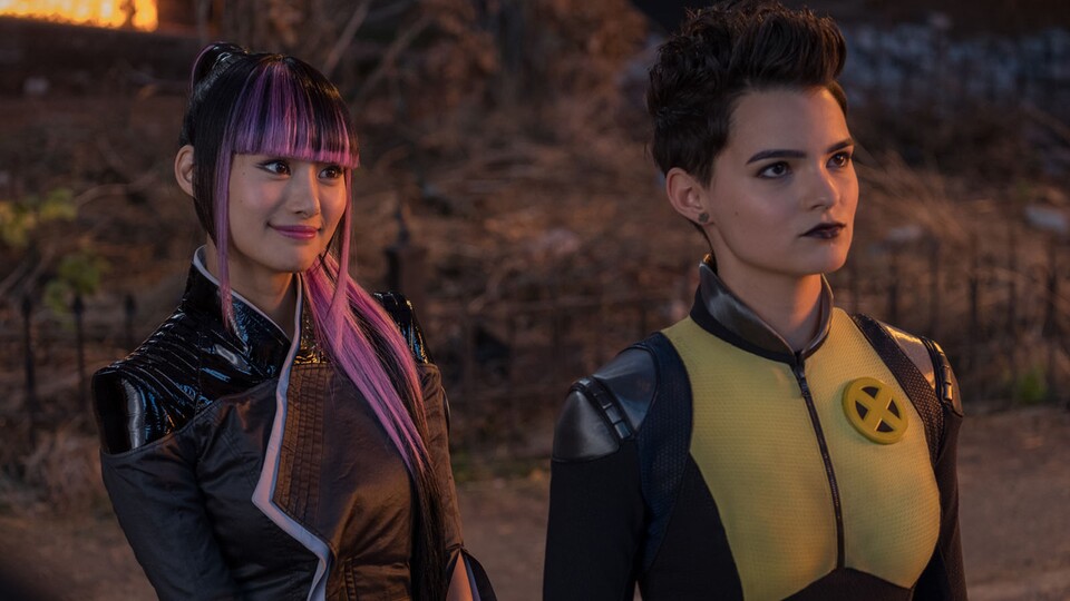 Damit war nicht unbedingt zu rechnen: Neben Vanessa, Colossus und Dopinder lassen sich auch Yukio (Shioli Kutsuna) und Negasonic Teenage Warhead (Brianna Hildebrand) in Deadpool 3 blicken. Bildquelle: Disney20th Century Fox
