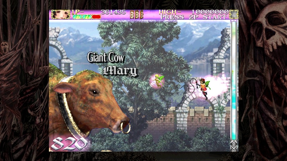 Im Sidescroll-Shooter Deathsmiles von Cave geht es mitunter eher skurril zu. Da kann einem als Endboss auch mal eine Kuh begegnen. Im Frühling 2016 soll das Spiel auch für den PC auf Steam erscheinen.