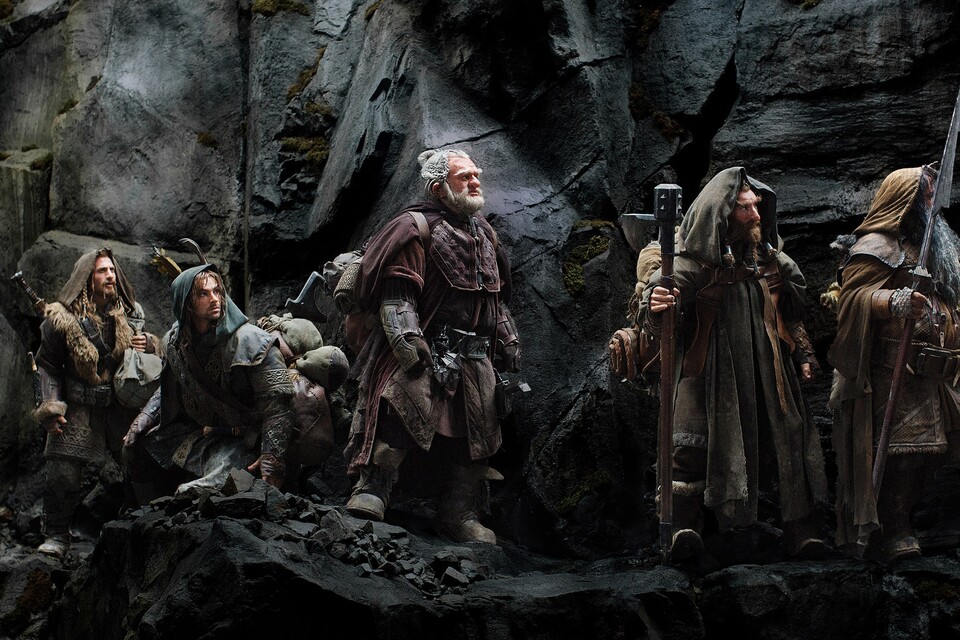 In Der Hobbit gehören dreizehn Zwerge zur Gemeinschaft.