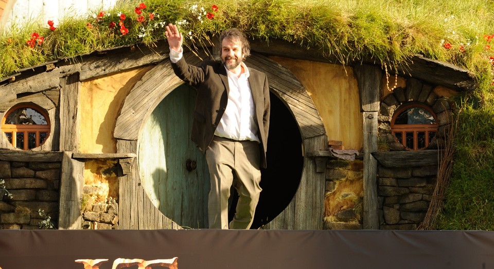 Nach dem Abschied von Guillermo del Toro übernahm Peter Jackson die Regie der Hobbit-Verfilmung. Ursprünglich war er nur als Produzent vorgesehen.