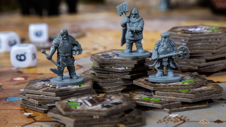Das Brettspiel zur Buchreihe Die Zwerge beinhaltet verschiedene Modellfiguren, die allesamt mit viel Liebe zum Detail erstellt wurden.