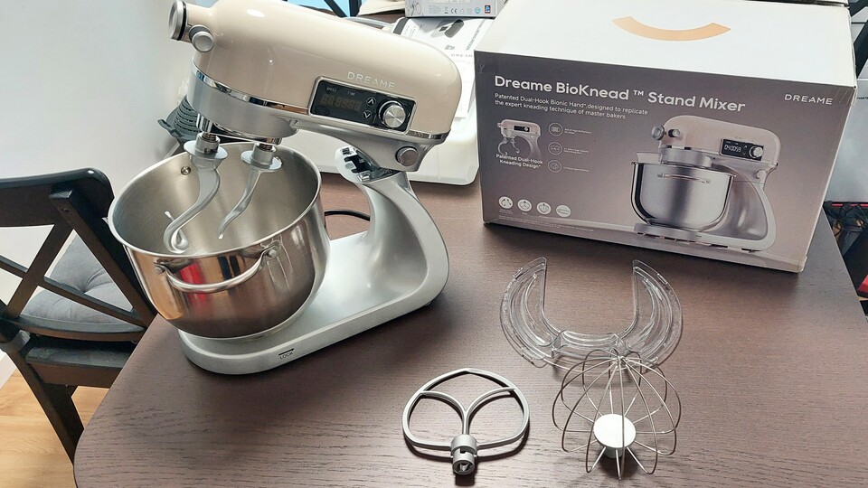 Der Dreame BioKnead ist hochwertig verbaut und macht einen robusten Ersteindruck.