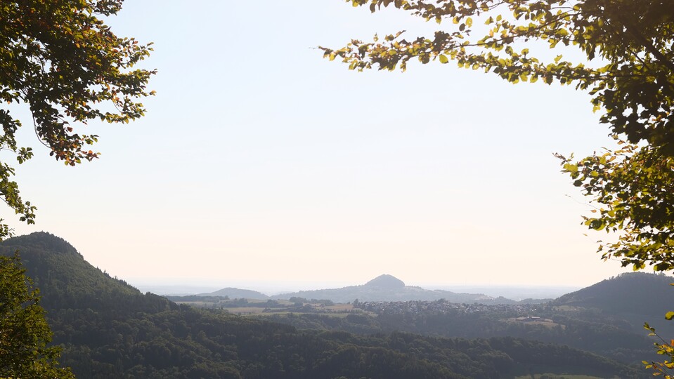 Die Aussicht auf die drei Kaiserberge. (Bildquelle: Duy Linh DinhGameStar Tech)