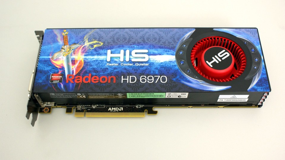 Die HIS Radeon HD 6970 misst 27,5 cm und passt nicht in enge Gehäuse.