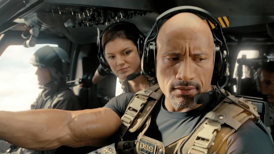 Dwayne Johnson spielt in San Andreas einen Hubschrauber-Piloten. Im Cockpit saß er bereits bei Fast & Furious 6.