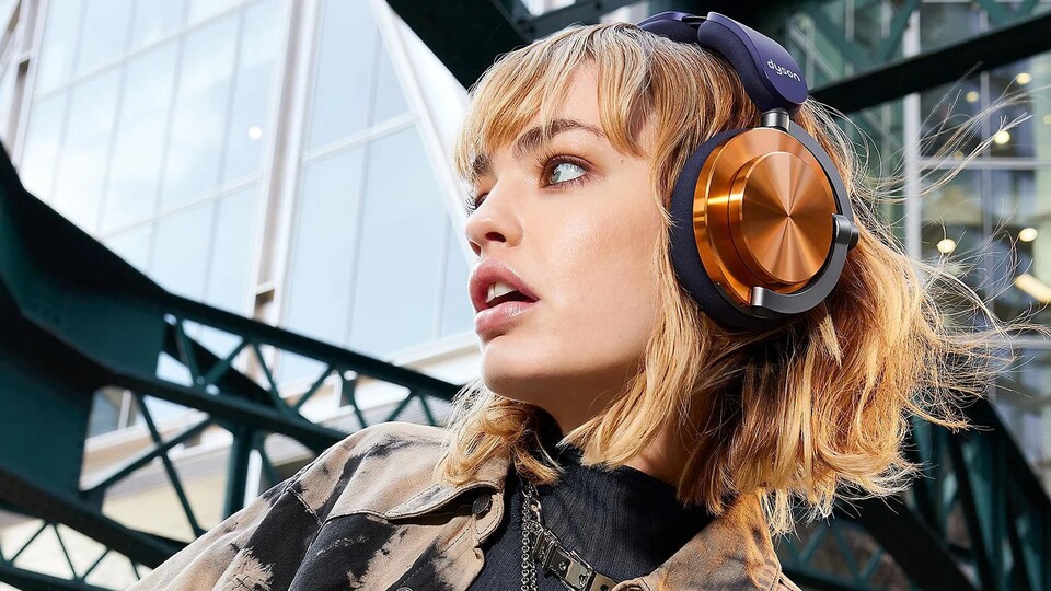 Die Dyson OnTrac-Kopfhörer sehen schlicht, aber ikonisch aus. Irgendwie erinnern sie mich an einen LEGO-Stein.