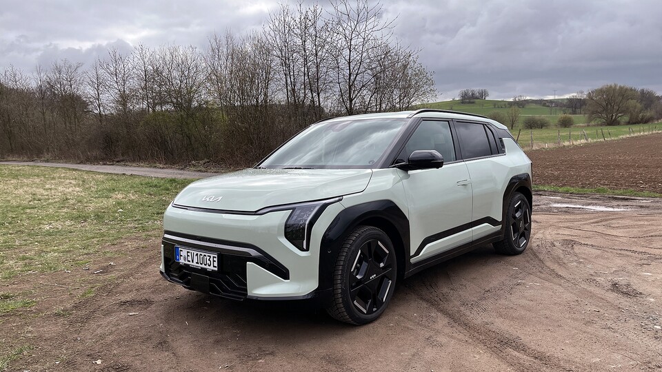 Das erste Mal E-Auto: Für dieses Experiment stellte mir KIA testweise den EV3.