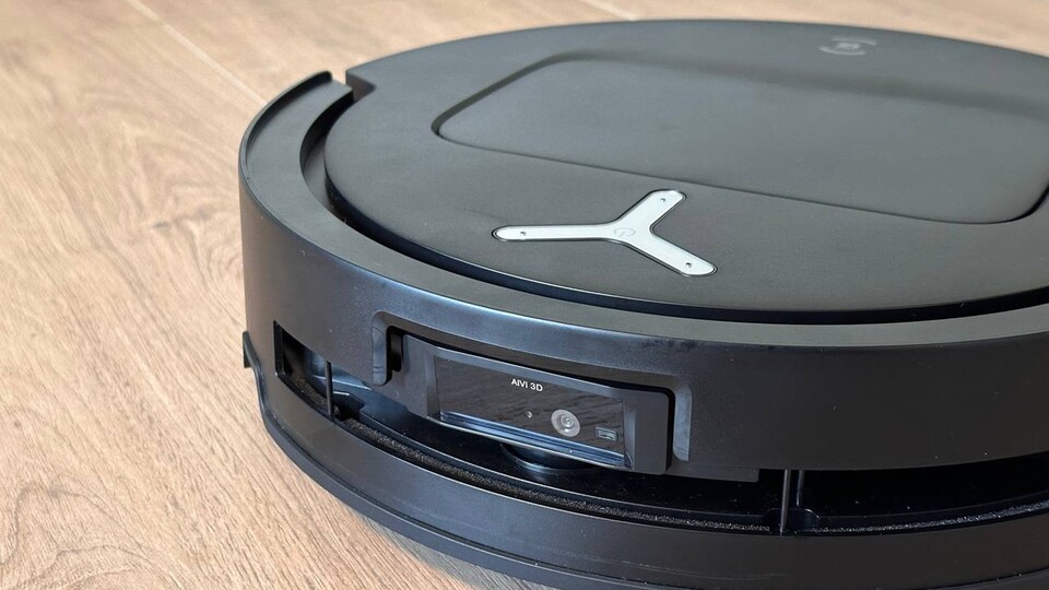 Nach anfänglicher Skepsis bin ich mittlerweile begeistern von meinem neuen Saugroboter und wie sehr sich die Technik entwickelt hat.