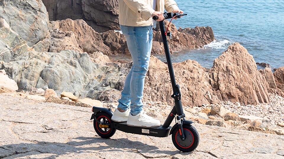 Mein eigener E-Scooter ist im Spring Sale bei Amazon ebenfalls reduziert. (Bildquelle: Evercross)