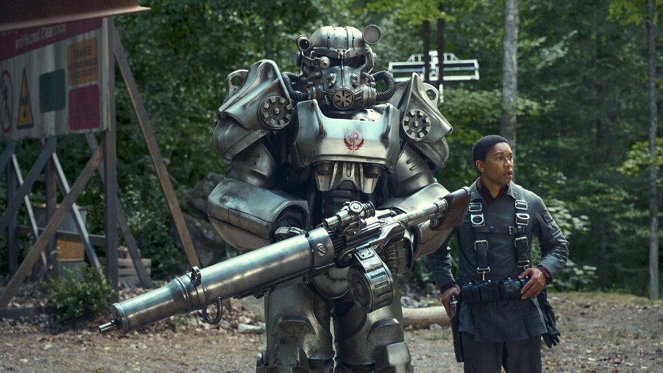 Die T-60 Powerrüstung aus den Fallout-Spielen in echt zu sehen, war ein emotionaler Moment für Entwickler Istvan Pely. Bild: Amazon.