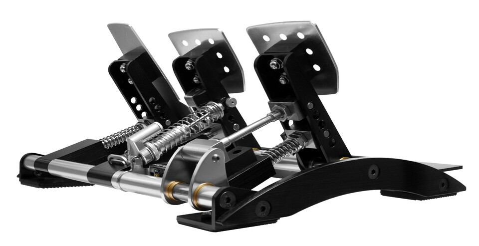 Hydraulische Bremse, degressiver Kupplungsmechanismus, einstellbare Federn - die ClubSport Pedals bieten in der zweiten Version alles, was der virtuelle Rennsportler braucht.