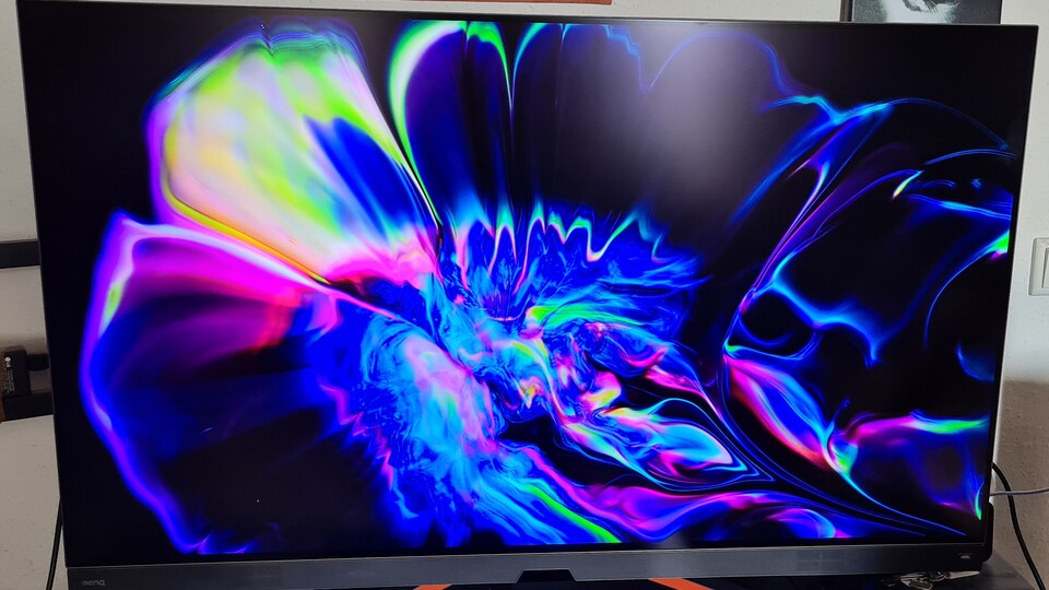 Die Farbkraft dieses Monitors ist bei hellen Farben wunderbar, wenn auch nicht auf Spitzenniveau für einen OLED-Screen