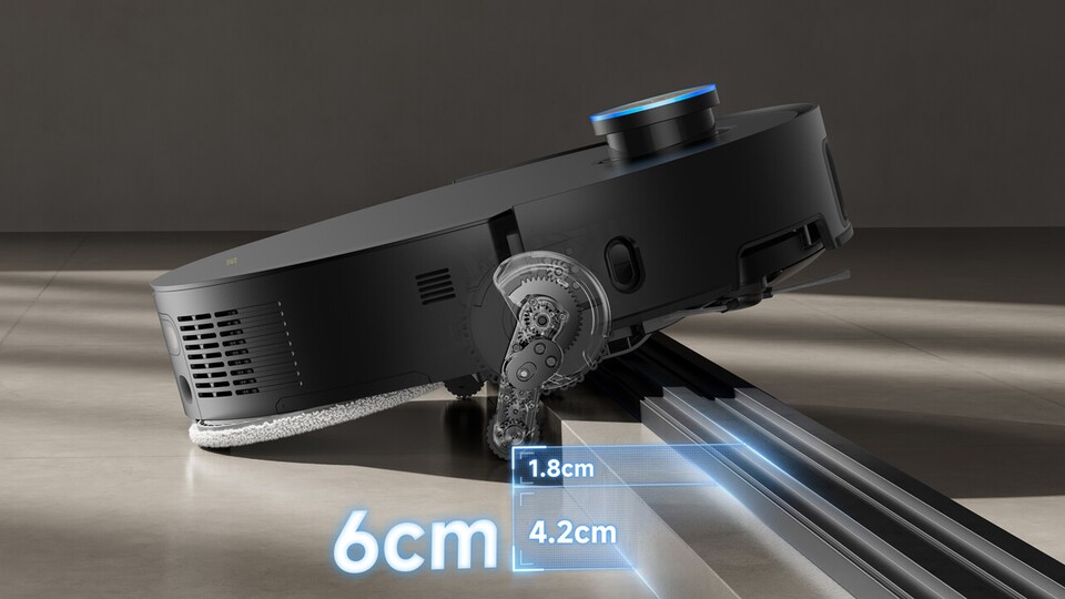 Saugroboter mit Roboterarm: Dreame nutzt zwei motorisierte Arme, dass der X50 Master bis zu 6cm hohe Stufen klettern kann.
