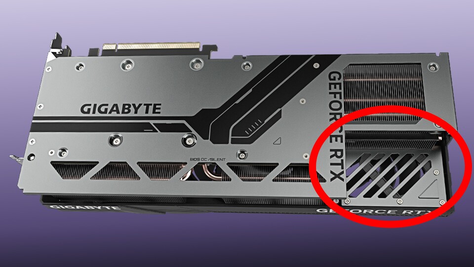 Gigabyte hat eine einfache und geniale Lösung für den neuen 12 Volt High-Power-Stecker: Anstatt ihn wie üblich seitlich zu positionieren, ist er hier im rot markierten Bereich nach hinten ausgerichtet.