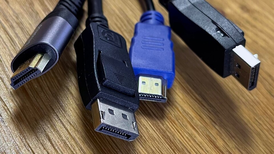 Die zwei wichtigsten Anschlüsse für einen Gaming-Monitor im Vergleich: HDMI und DisplayPort (DP).
