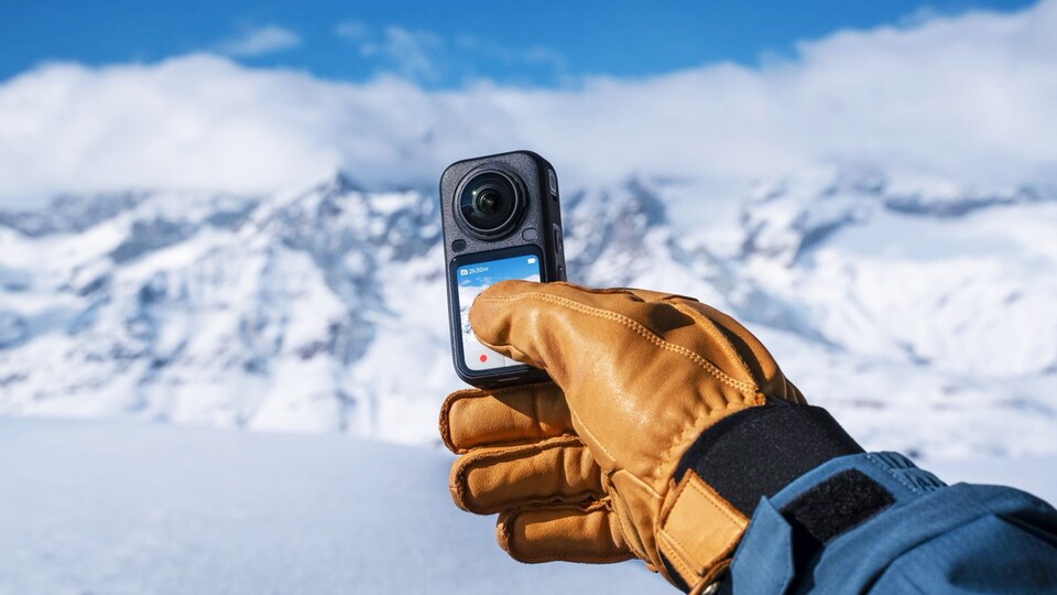 Die neue Insta360 X6 ist im Vergleich zur X5 keine kleine Verbesserung, sondern eine komplett neue Kamera, die in jeder Hinsicht eins draufsetzt.