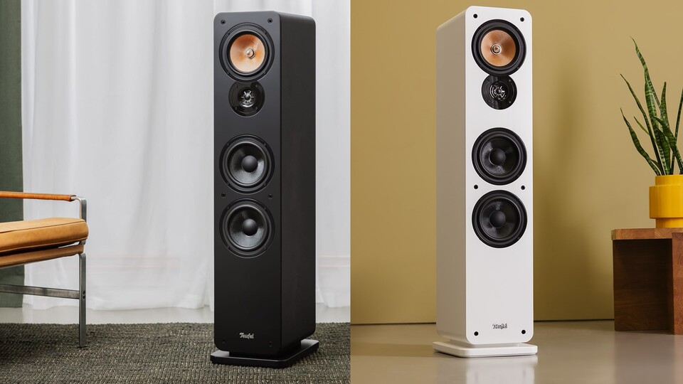 Keine leichte Entscheidung! Bei Teufel habt ihr die Wahl aus klassischem Schwarz oder moderner Leichtigkeit in Weiß bei den ULTIMA 40 Lautsprechern.